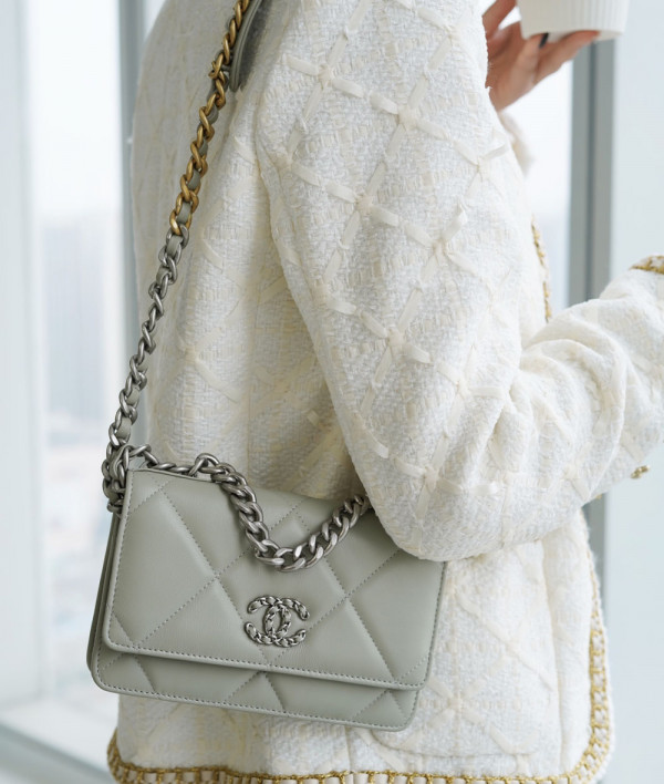 [CHANEL] 샤넬 숄더백 [BAG-243]