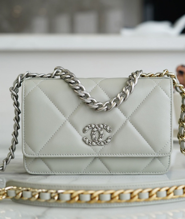 [CHANEL] 샤넬 숄더백 [BAG-243]