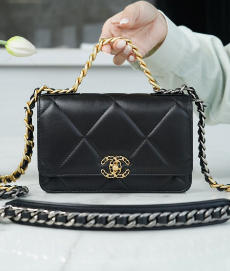 [CHANEL]샤넬 23p 19woc bag 팬더샵 숄더백