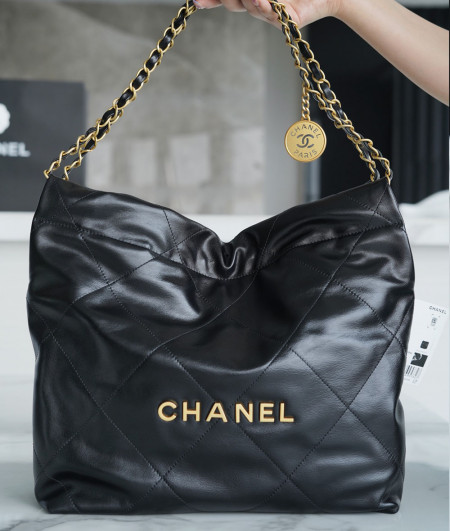 [CHANEL]샤넬 22p bag 22 스몰 호보 골드 핸드백 팬더샵