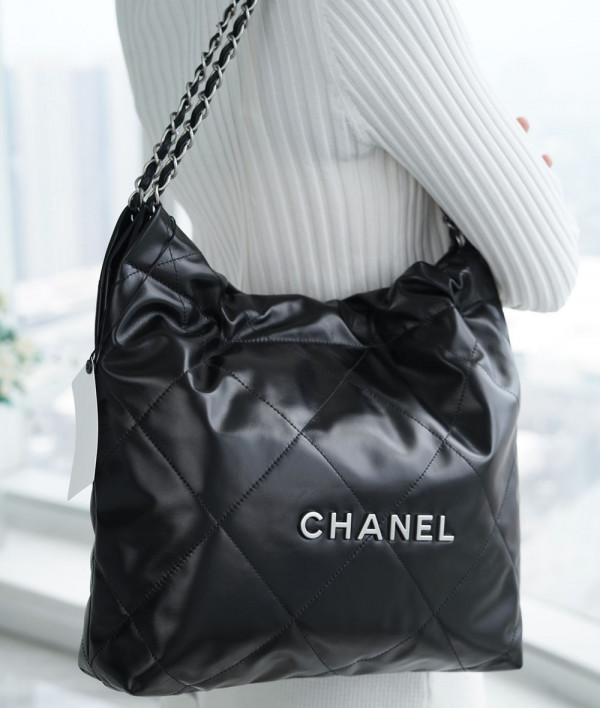 [CHANEL]샤넬 22p bag 22 스몰 호보 실 핸드백 팬더샵