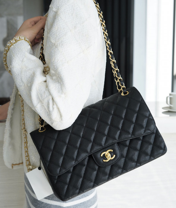 [CHANEL]샤넬 클래식 clapjumbo bag  램스킨 캐비어금장 플랩백  팬더샵