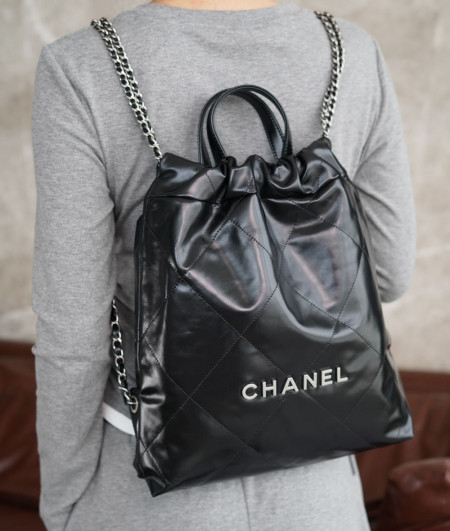 [CHANEL]샤넬 23p 22bag 백팩 블랙 실버 신상 여성 핸드백 듀마 백팩 팬더샵가방