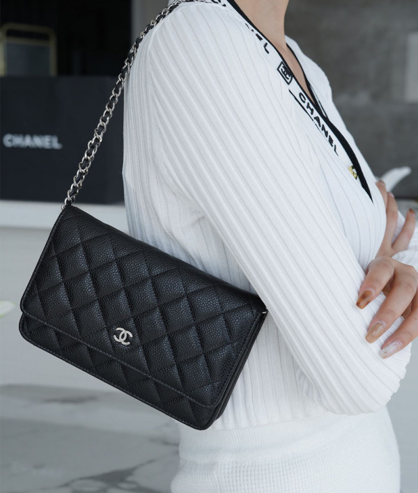 [CHANEL] 샤넬 클래식 WOC 체인캐비어 크로스백(미러급 정품가죽)램스킨빈티지 은장핸드백  팬더샵가방