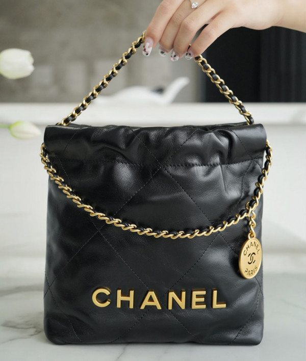 [CHANEL]샤넬 23S MINI 22bag 호보백 블랙금장 체인백 (미러급 정품가죽) 미니핸드백 팬더샵가방