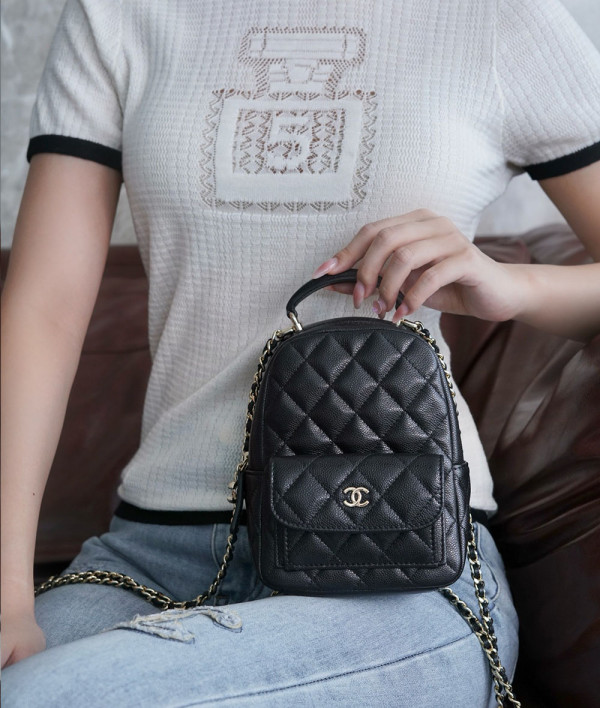 [CHANEL]샤넬 24C mini bag 신상크루즈 미니백(미러급 정품가죽)블랙 탑핸들 백팩 팬더삽가방