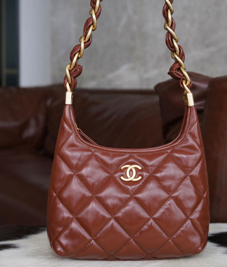 [CHANEL]샤넬 24A HOBO BAG 브라운(미러급 정품가죽)스몰 가브리엘 램스킨호보백 팬더샵가방