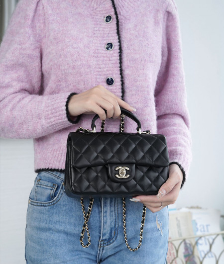 [CHANEL]샤넬 23P MINI BAG 클래식 탑핸들 플랩백 금장퀄팅 체인백 팬더샵가방