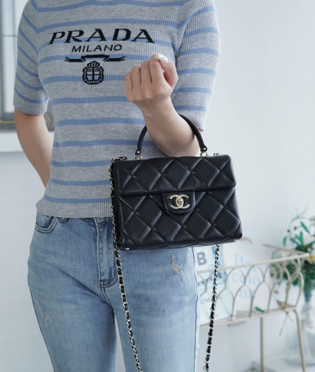 [CHANEL]샤넬 24P KELLY BAG 신상 탑핸들 캐비어 켈리백 퀄팅금장 스몰 핸드백 팬더샵가방