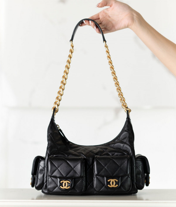 [CHANEL]샤넬 25c hobo bag 최신상 포포켓 클래식 호보백 금장퀄팅 체인핸드크로스백 팬더샵가방