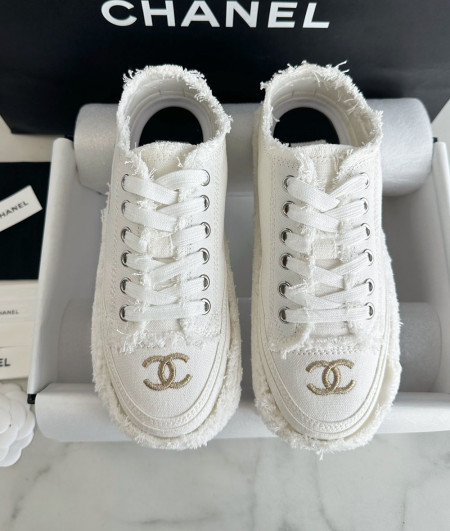 [CHANEL]샤넬24S SHOES 신상 빈지티스니커즈 여성패션운동화 화이트신발 CC 팬더샵슈즈