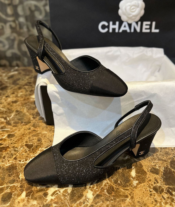 [CHANEL]샤넬23P SHOES 신상 블랙 반짝이신발 샌드힐 여성패션 힐펌프스 정장힐 팬더샵슈즈