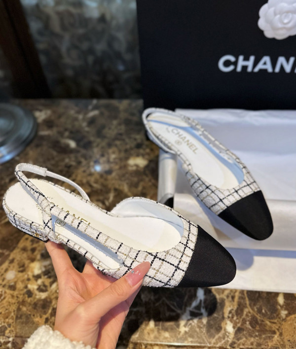 [CHANEL]샤넬23K SHOES 여성미드힐 체크 로퍼플랫 신상슈즈 프린티드 cc 패션플랫 팬더샵 신발